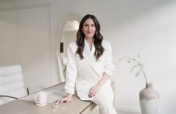 Cómo esta emprendedora convirtió su servicio de conserjería de anillos en un imperio joyero