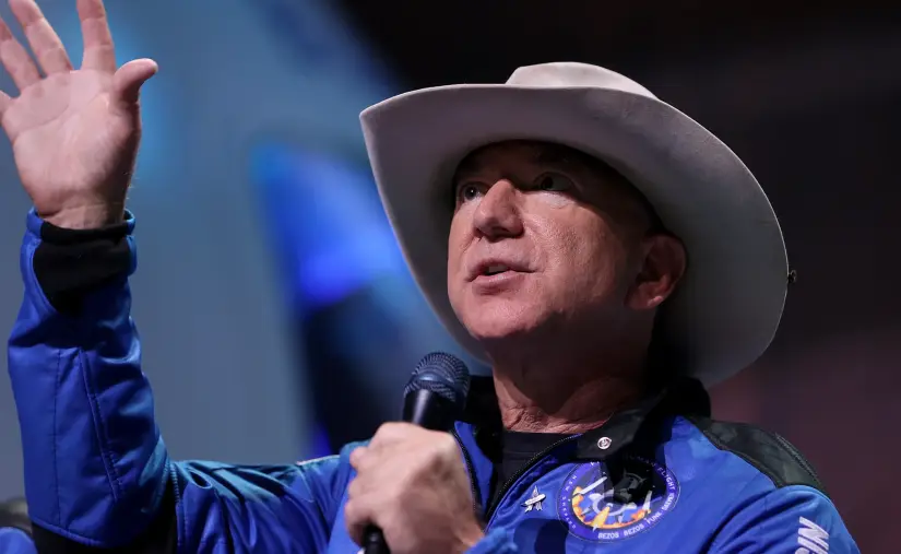 Blue Origin de Jeff Bezos anuncia TeraWave, un competidor para Starlink de Elon Musk