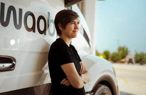 Quieren ser el nuevo Waymo, Uber los respalda con US$ 250 millones y van por un objetivo: lanzar 25.000 robotaxis