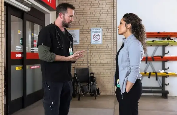 Lo que The Pitt acierta y se equivoca sobre la IA generativa en medicina