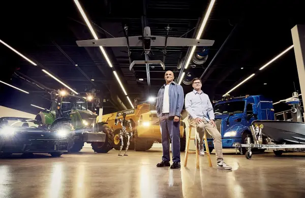 Estos multimillonarios planean llevar tecnología de conducción autónoma a todo lo que se mueve