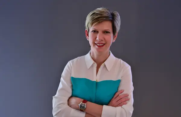 El Foro Económico Mundial reconoce a ecuatoriana por su trabajo en la educación