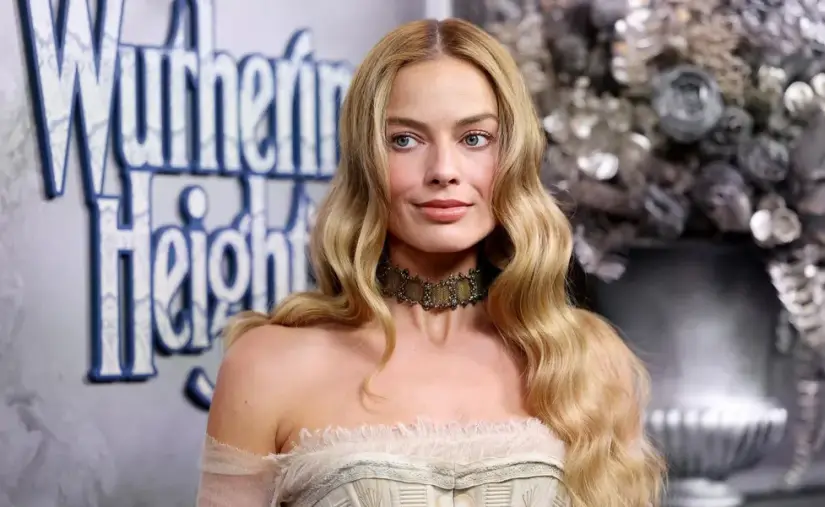 'Cumbres Borrascosas' recauda US$ 34,8 millones: el mejor estreno nacional de Emerald Fennell hasta la fecha