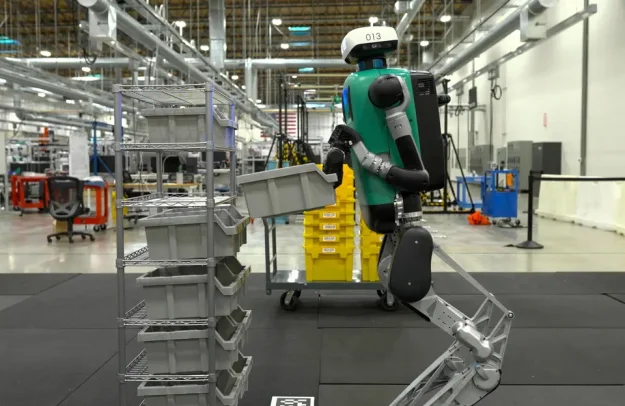 El robot humanoide Digit de Agility Robotics trabajando en un centro logístico.
 - -