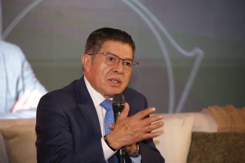 Summit C Level Ambato Ecuador