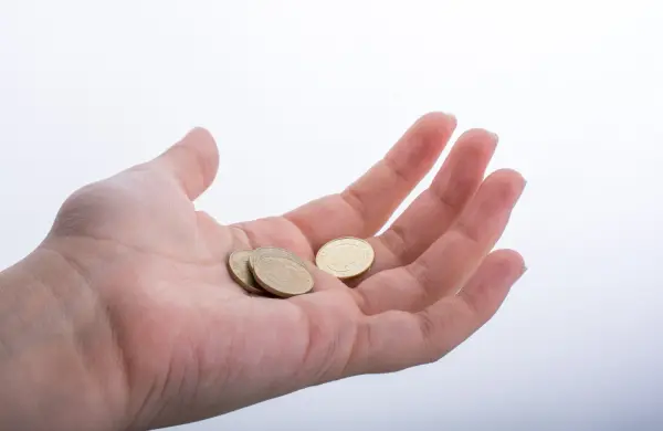 Lo más amable que hizo mi primer jefe fue decirme que dejara de hablar