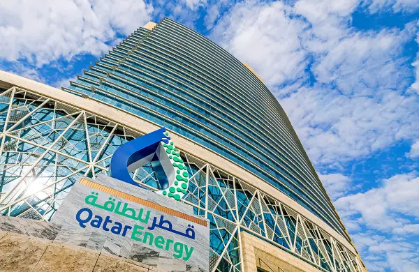 Qatar Energy detiene la producción de GNL por los ataques de Irán y se dispara el precio para Europa