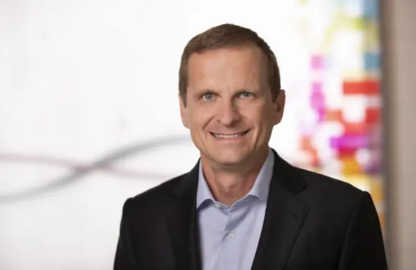 Cómo Lilly utilizó IA para acelerar la producción de sus populares GLP-1