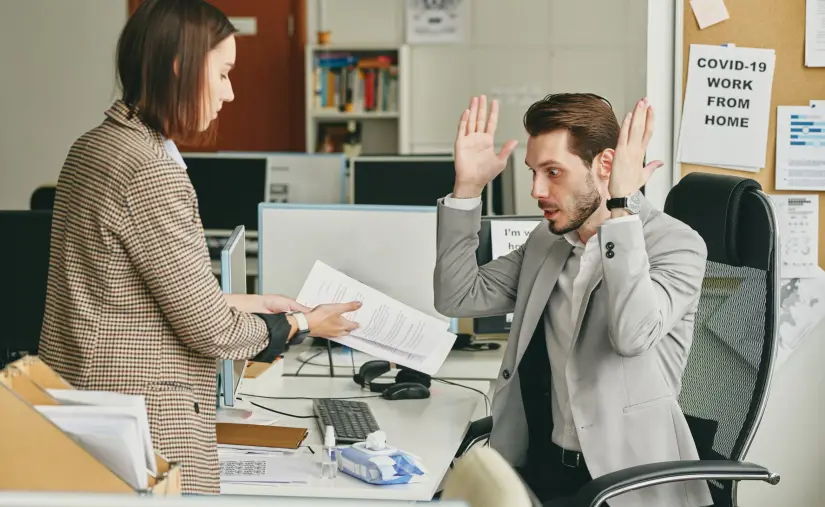 8 consejos para convertir una actitud negativa en un activo profesional y avanzar