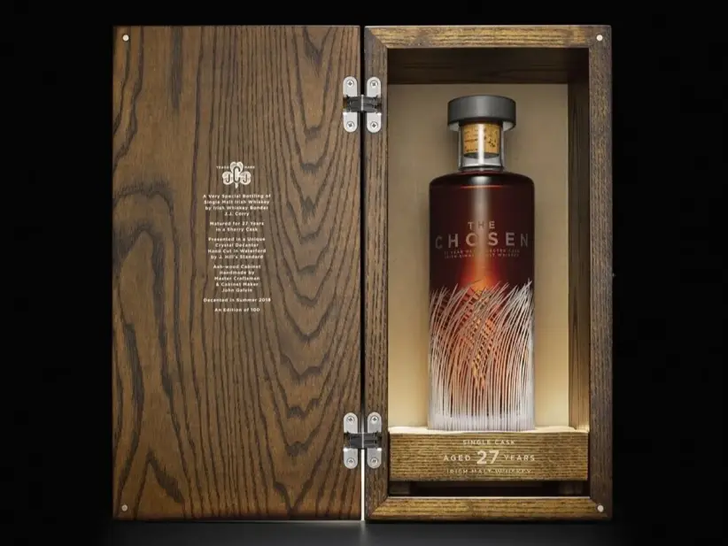 whiskey ok_0002_thechosencase&bottlefinal13.10.19rgb_web