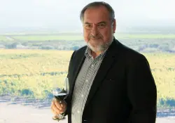 Murió Michel Rolland: el enólogo francés que apostó por el Malbec argentino en el mundo
