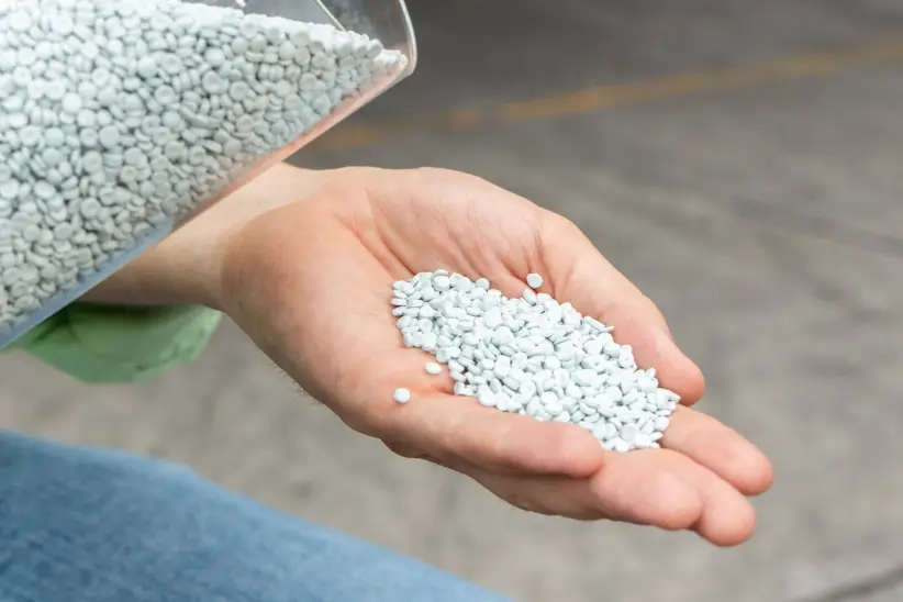 Nutec , Anabel Luzuriga , Juan Carlos Luzuriaga