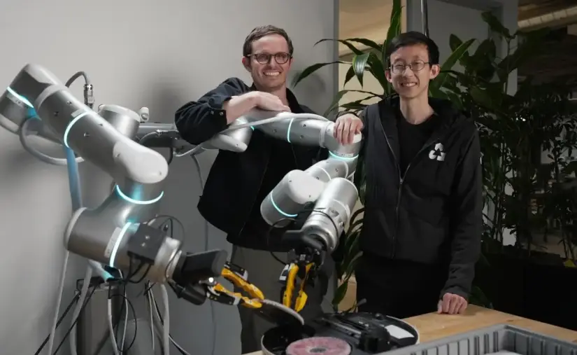 Generalist apuesta a que sus guantes de entrenamiento robótico marcarán el comienzo del momento ChatGPT en la robótica