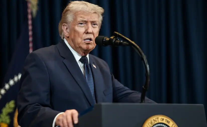 La frágil tregua en Medio Oriente desplomó el precio del petróleo y animó inversores pero se teme que el alivio sea pasajero