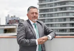 Él conoce las leyes de Competencia al revés y al derecho