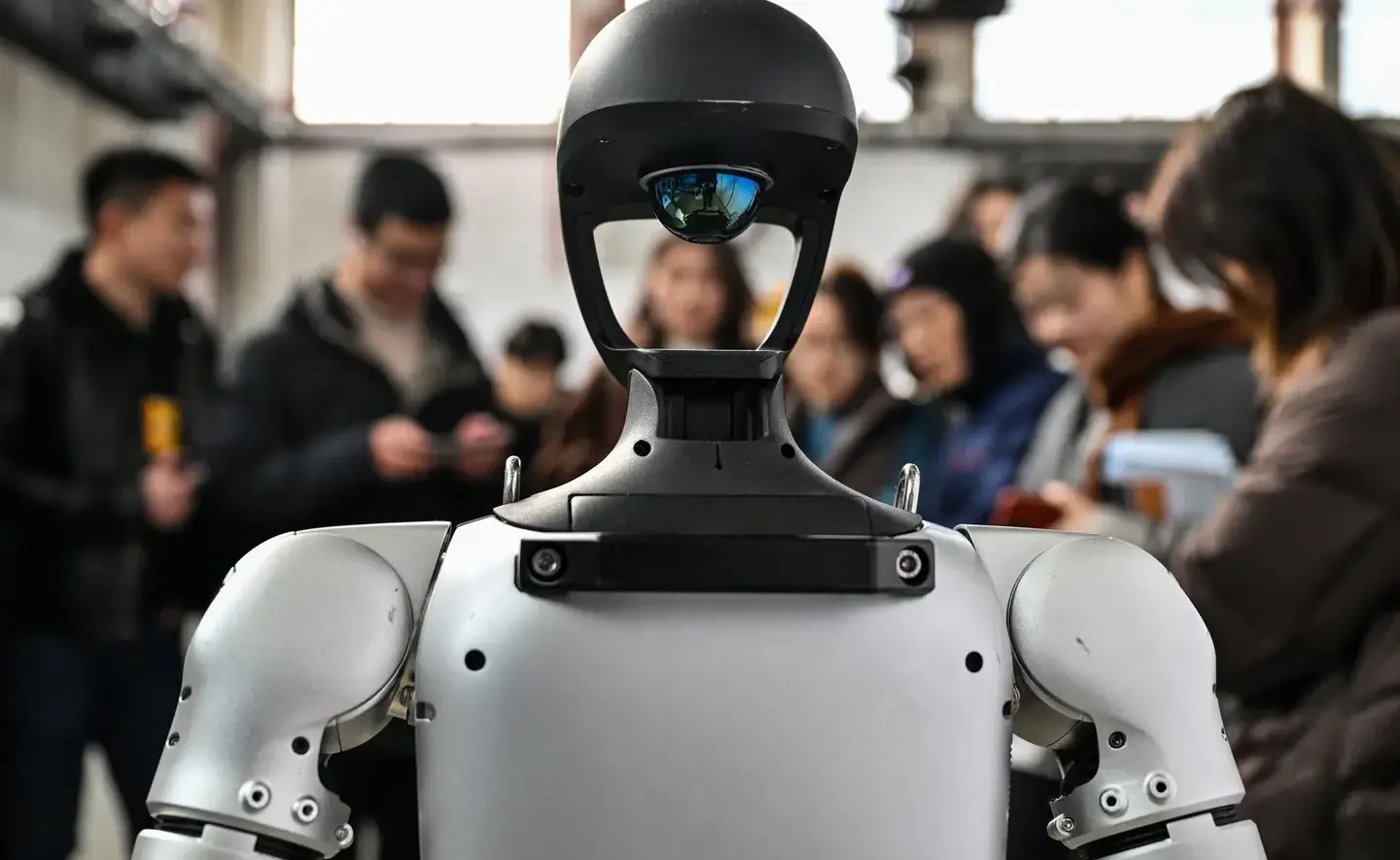 China fabrica 9 de cada 10 robots humanoides que se venden en el mundo