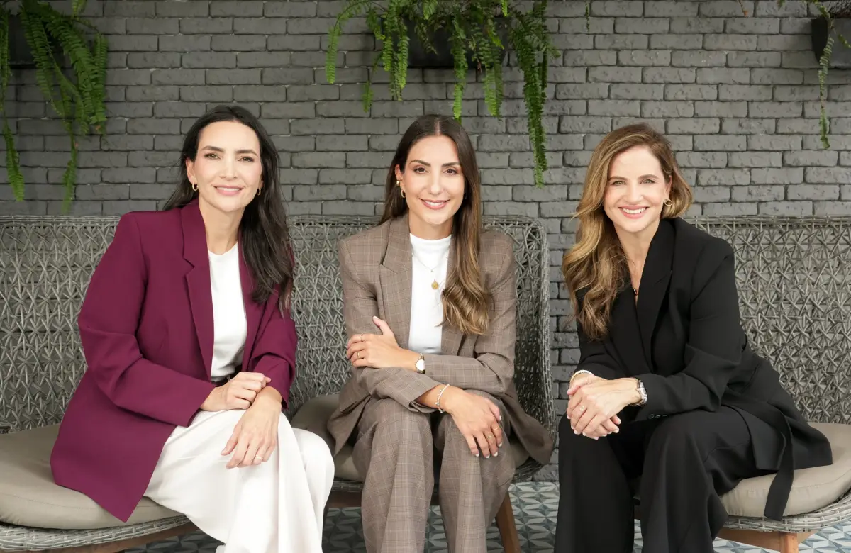 Ellas entrenan a los líderes para hablar con poder