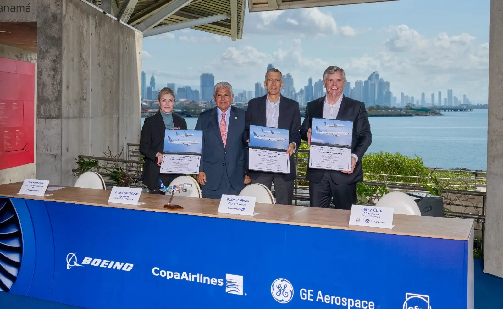 Copa Airlines y Boeing firman acuerdo por US$ 13.500 millones para compra de aeronaves