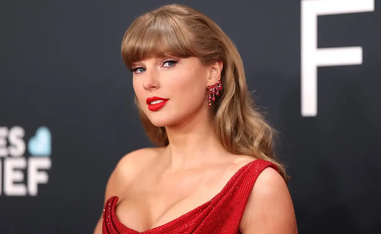 Taylor Swift registra marcas comerciales para su voz e imagen para protegerse del mal uso de la IA