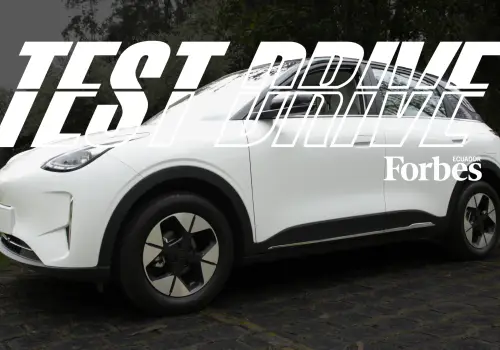 A bordo del Geely EX2