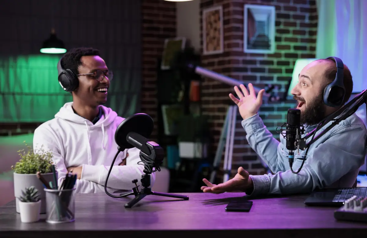 La economía del podcasting ya mueve US$ 9.200 millones y el video se vuelve la nueva llave de crecimiento