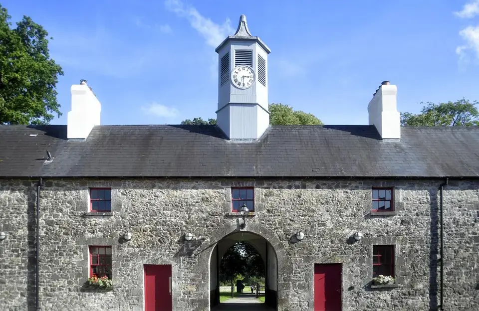 Una de las destilerías de whiskey más famosas de Irlanda detendrá su producción