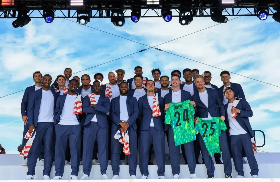 Suites de US$ 1 millón, jets privados y hasta alquiler de camisetas: el turismo premium activa una economía paralela