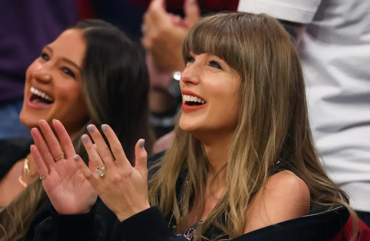 Taylor Swift desató furor con su canción para Toy Story 5