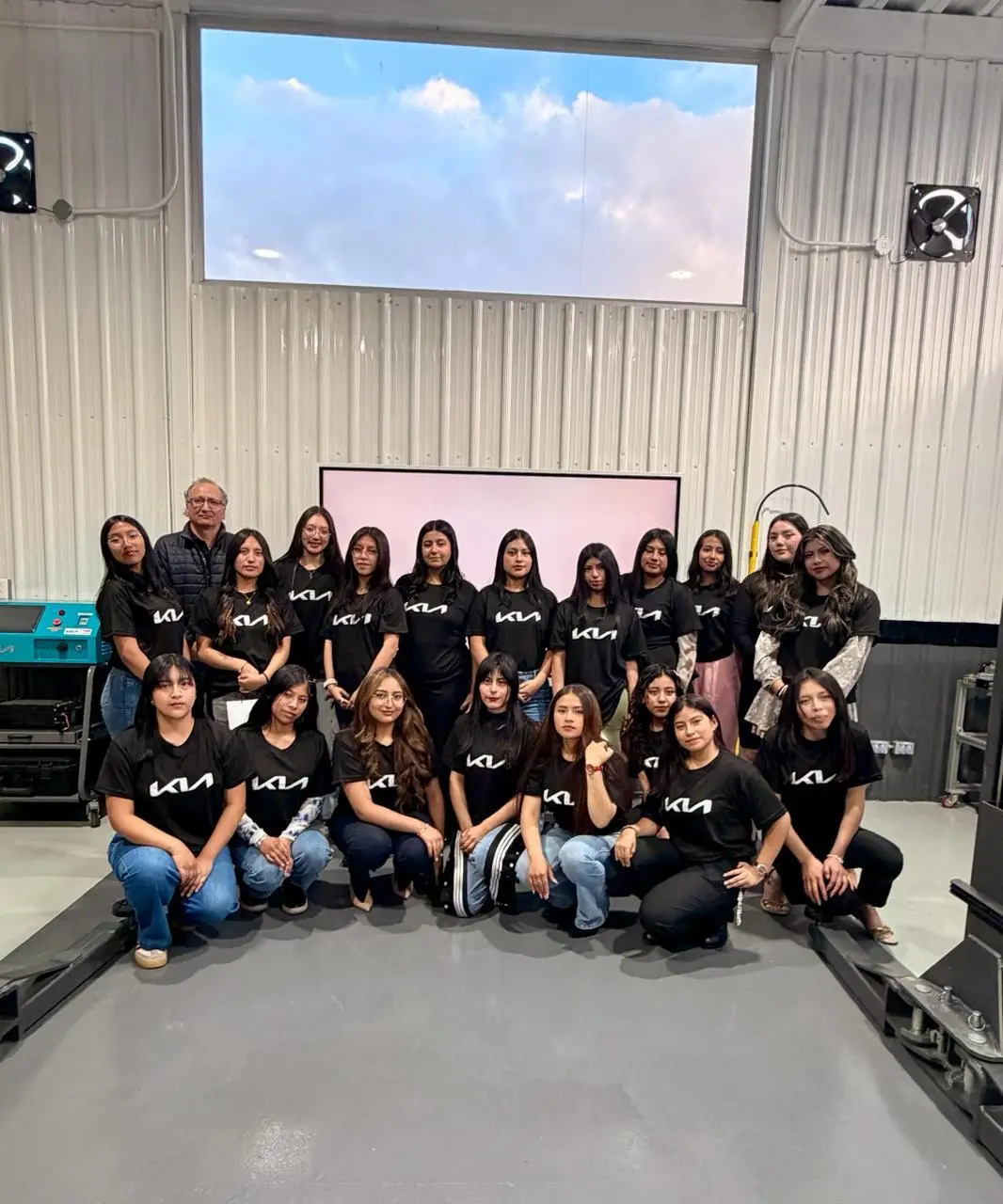 Kia Potential es el primer programa regional de tecnologías de movilidad sostenible para jóvenes mujeres.