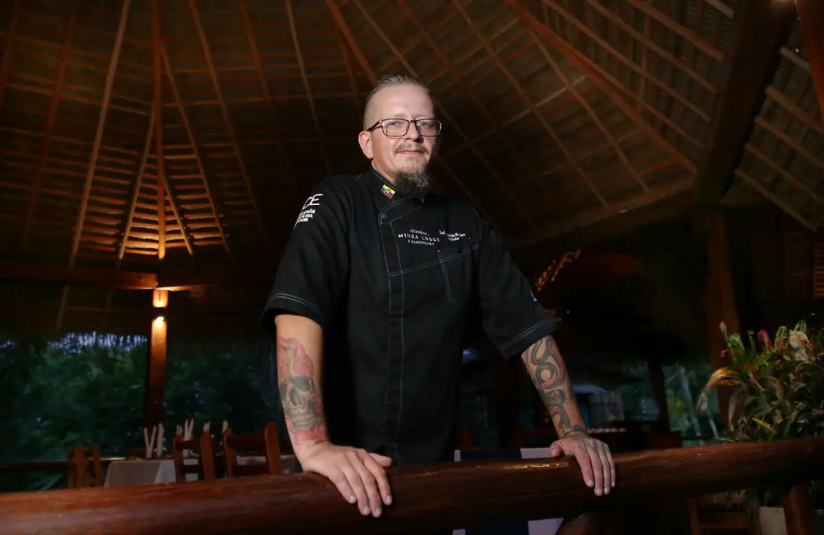 El chef que viajó de la Amazonía a Kenia y cocinó para Mr. Beast