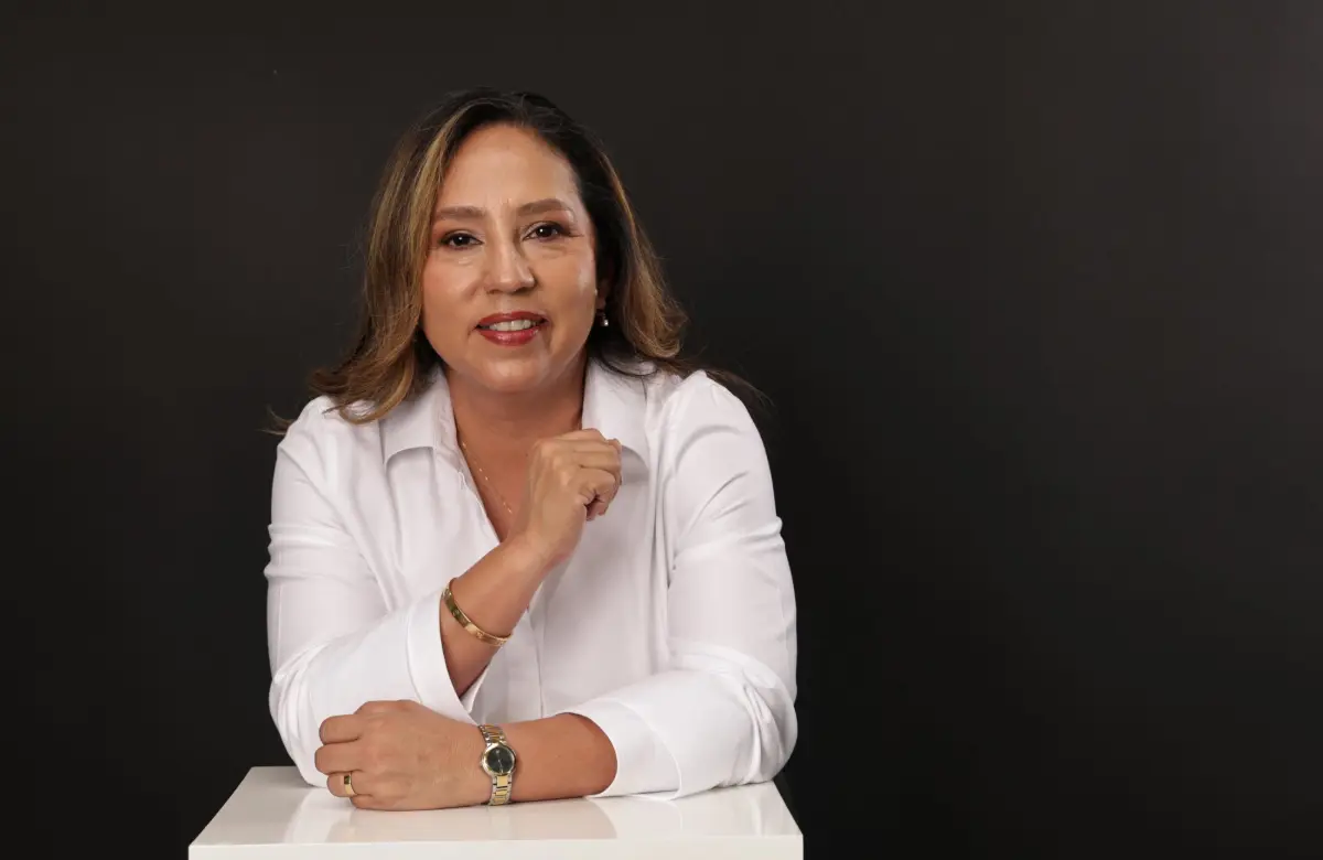 Edith Villavicencio lidera en una industria que nunca descansa
