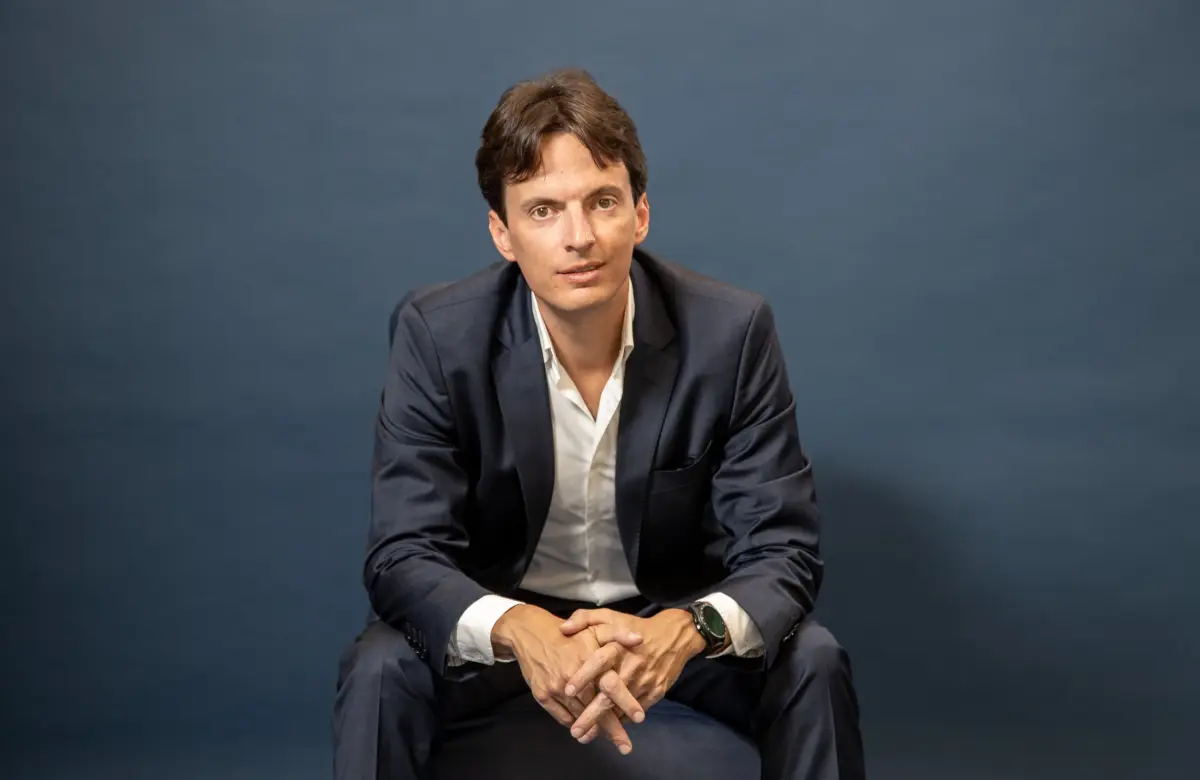 Esteban Guerrero empezó con US$ 100.000 y hoy es el CEO más joven de la banca ecuatoriana