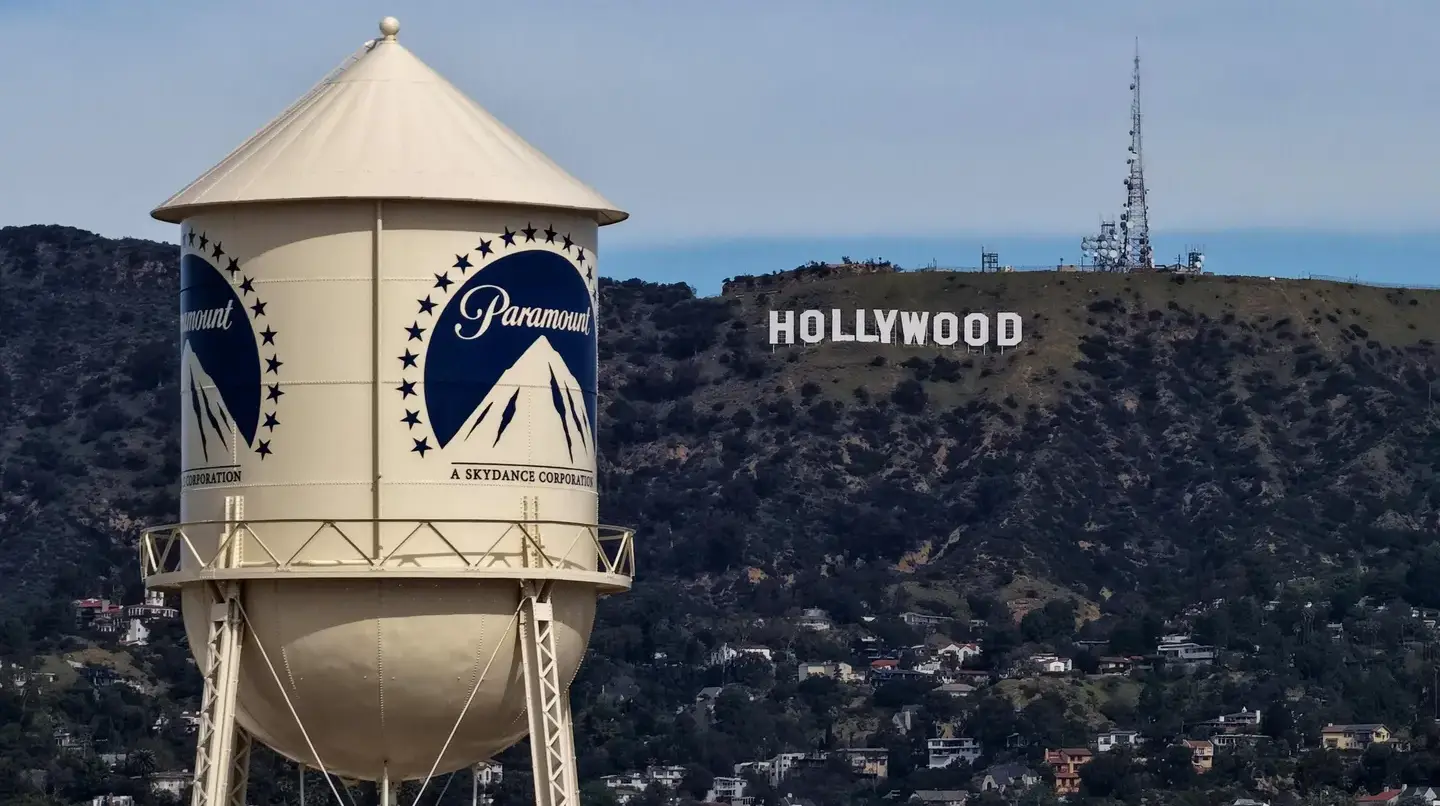 Una nueva demanda pone en jaque la mayor fusión de Hollywood entre Paramount y Warner Bros.