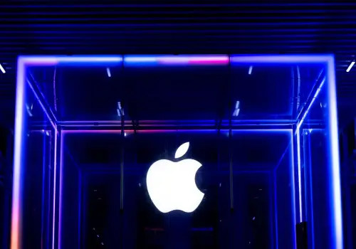 Apple desplaza brevemente a Nvidia como la empresa más grande del mundo