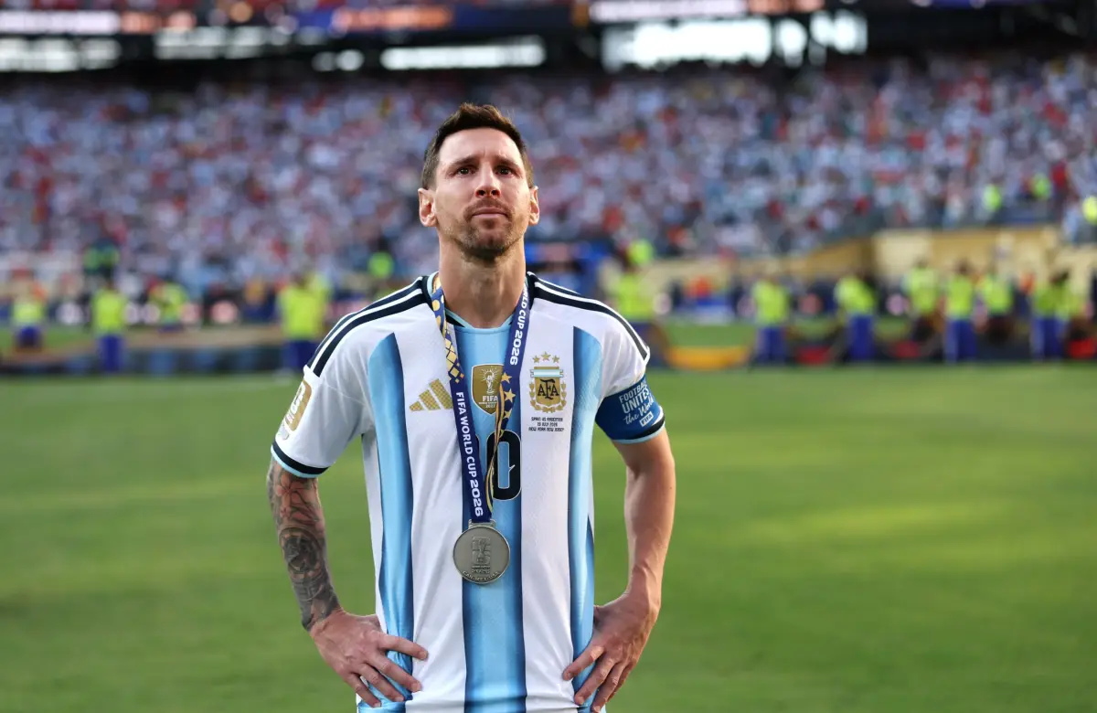 Lionel Messi, leyenda del fútbol y multimillonario, anuncia su retiro de la selección argentina