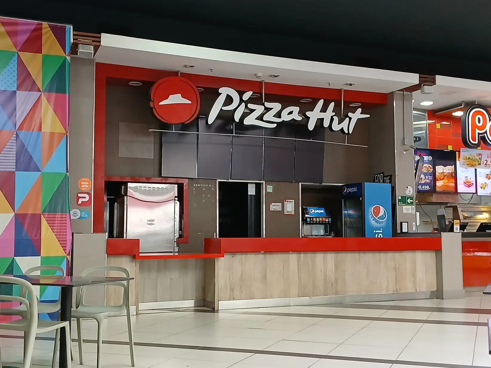 SE PUEDE USAR/Pizza Hut Foto: Jorgebarrios, CC BY-SA 4.0, via Wikimedia Commons