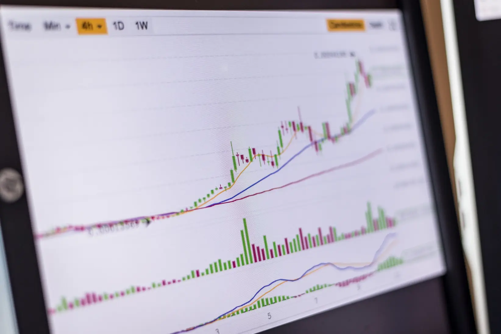 Inversiones, acciones, finanzas (Pexels, se puede usar)
