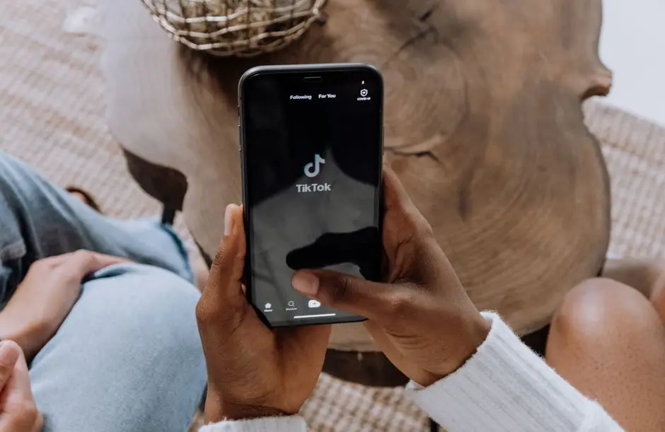 Los ingresos de TikTok se disparan hasta US$ 9.100 millones, pero las multas europeas amenazan su crecimiento