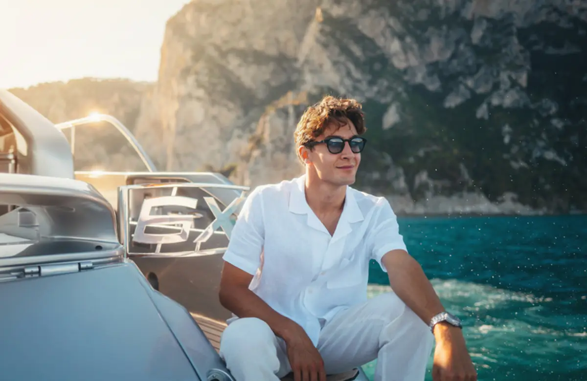 Así es el yate de George Russell, el piloto de la Fórmula 1 que busca paz lejos de las pistas
