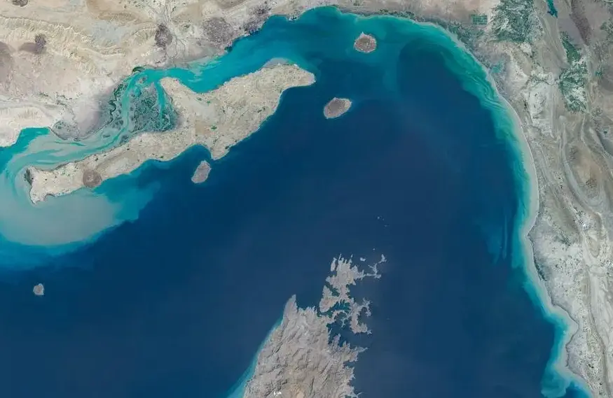 Trump declara el estrecho de Ormuz como "nuevo territorio estadounidense", tras no alcanzar acuerdo con Irán