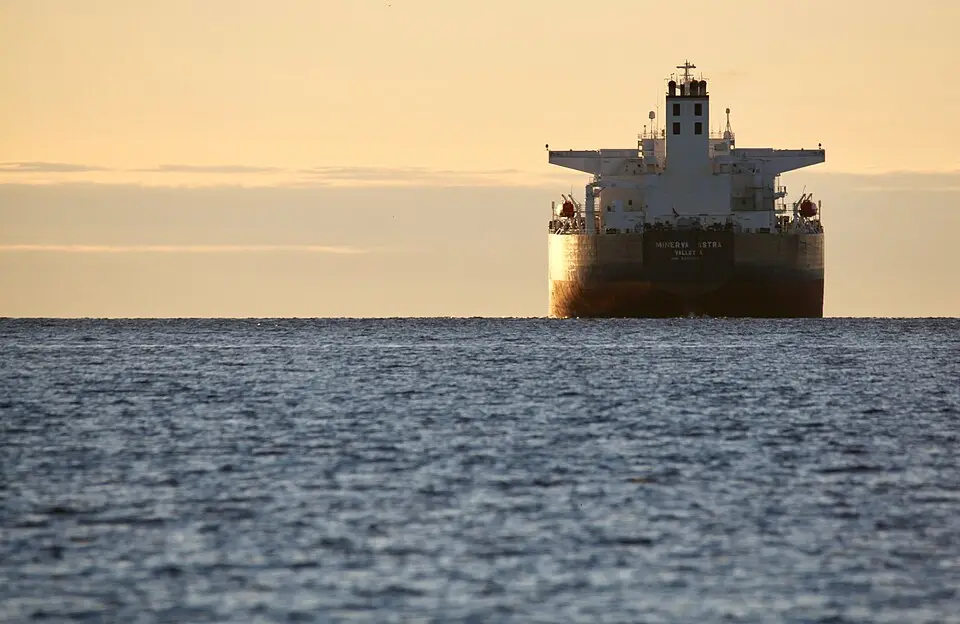 Otra amenaza al petróleo mundial: Irán creó una lista negra de 45 buques y amenaza con confiscar cargamentos