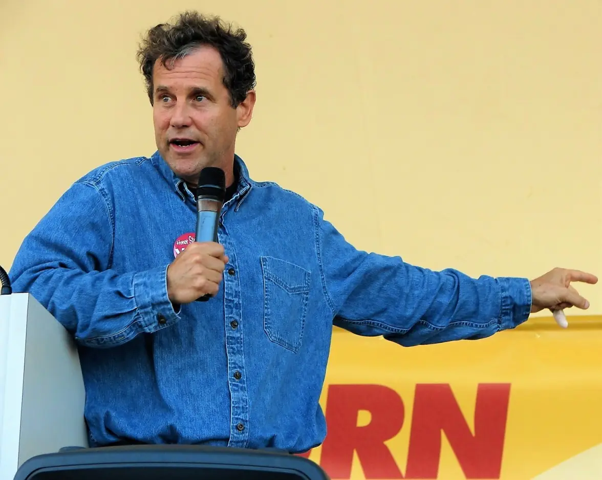 SE PUEDE USAR/Senador  Sherrod Brown 