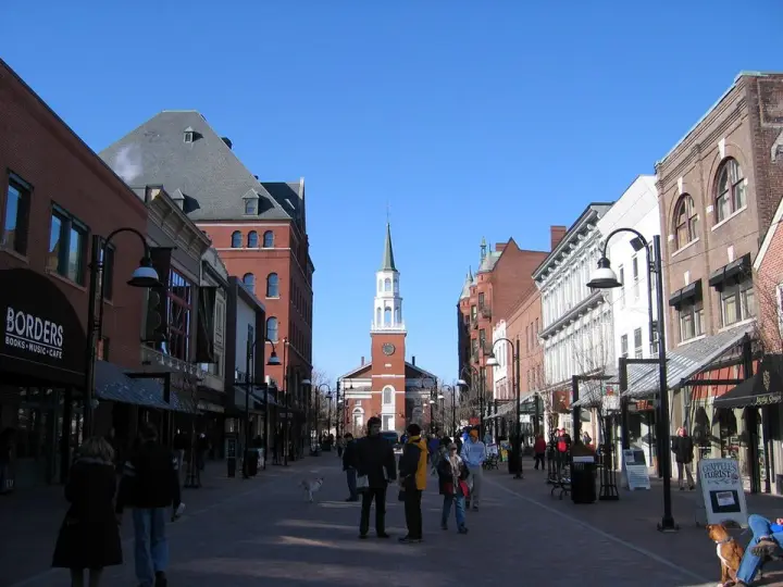 Burlington (SE PUEDE USAR) Crédito: Jared and Corin, CC BY-SA 2.0, via Wikimedia Commons