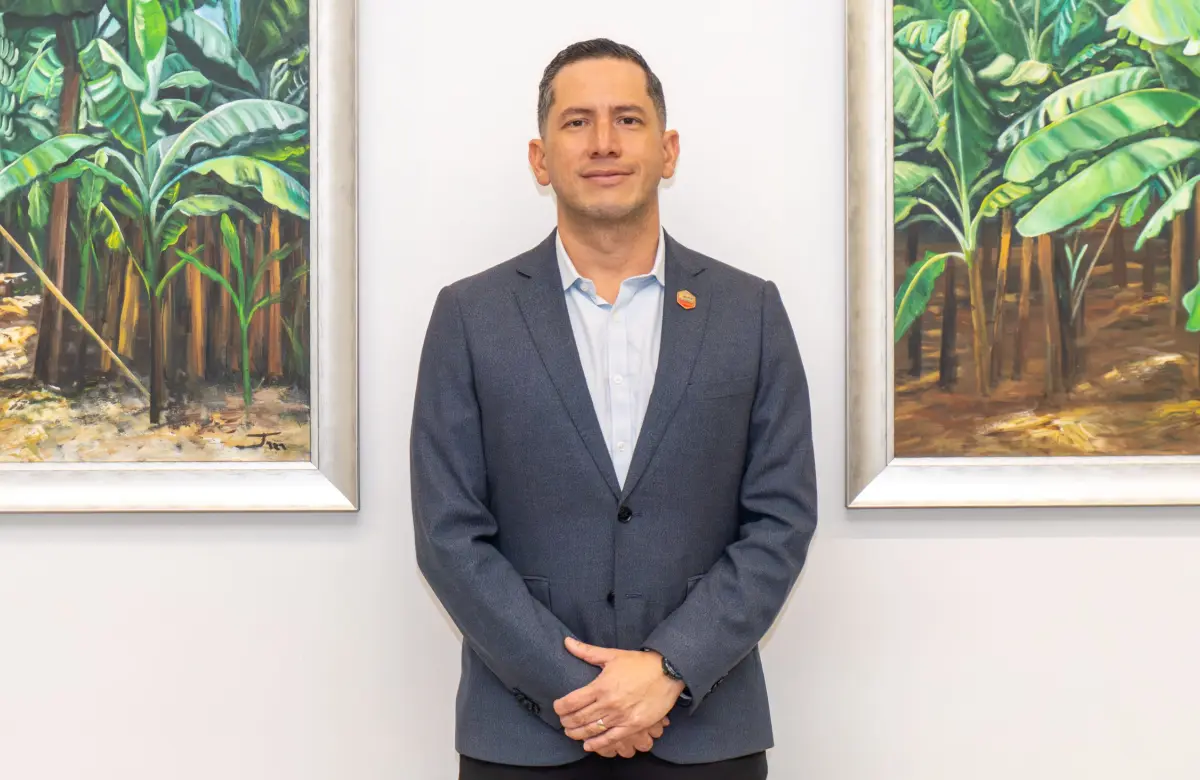Nover Henriquez, el experto en multinacionales que preside AEBE