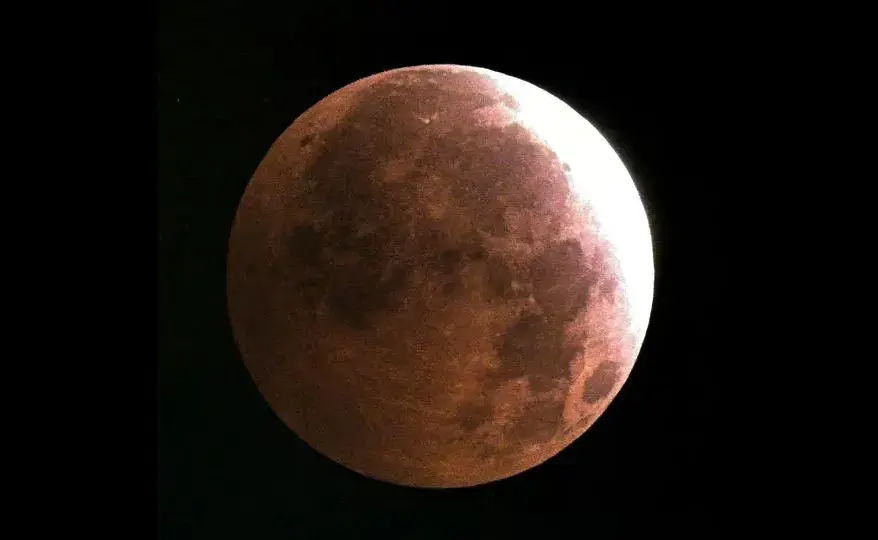 En fotos: la “Luna de Sangre” que sorprendió al mundo