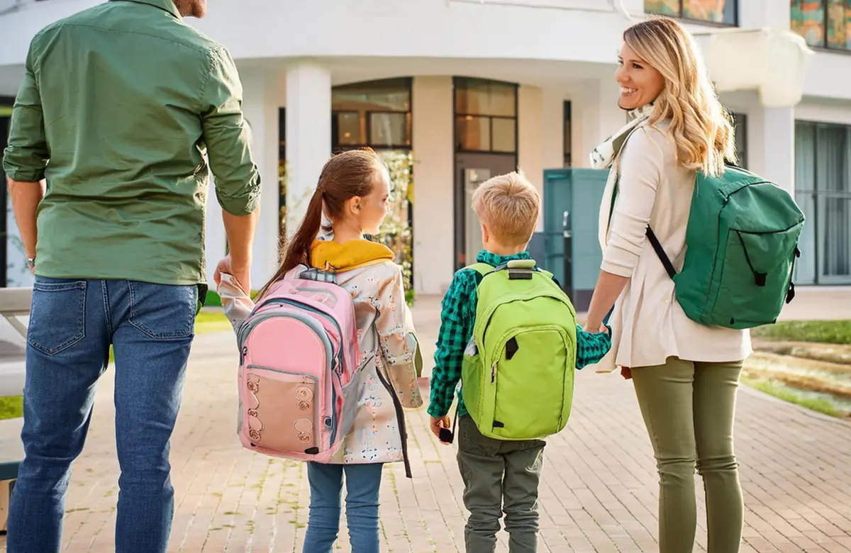 Volver a clases: cuando una familia entera regresa al aula