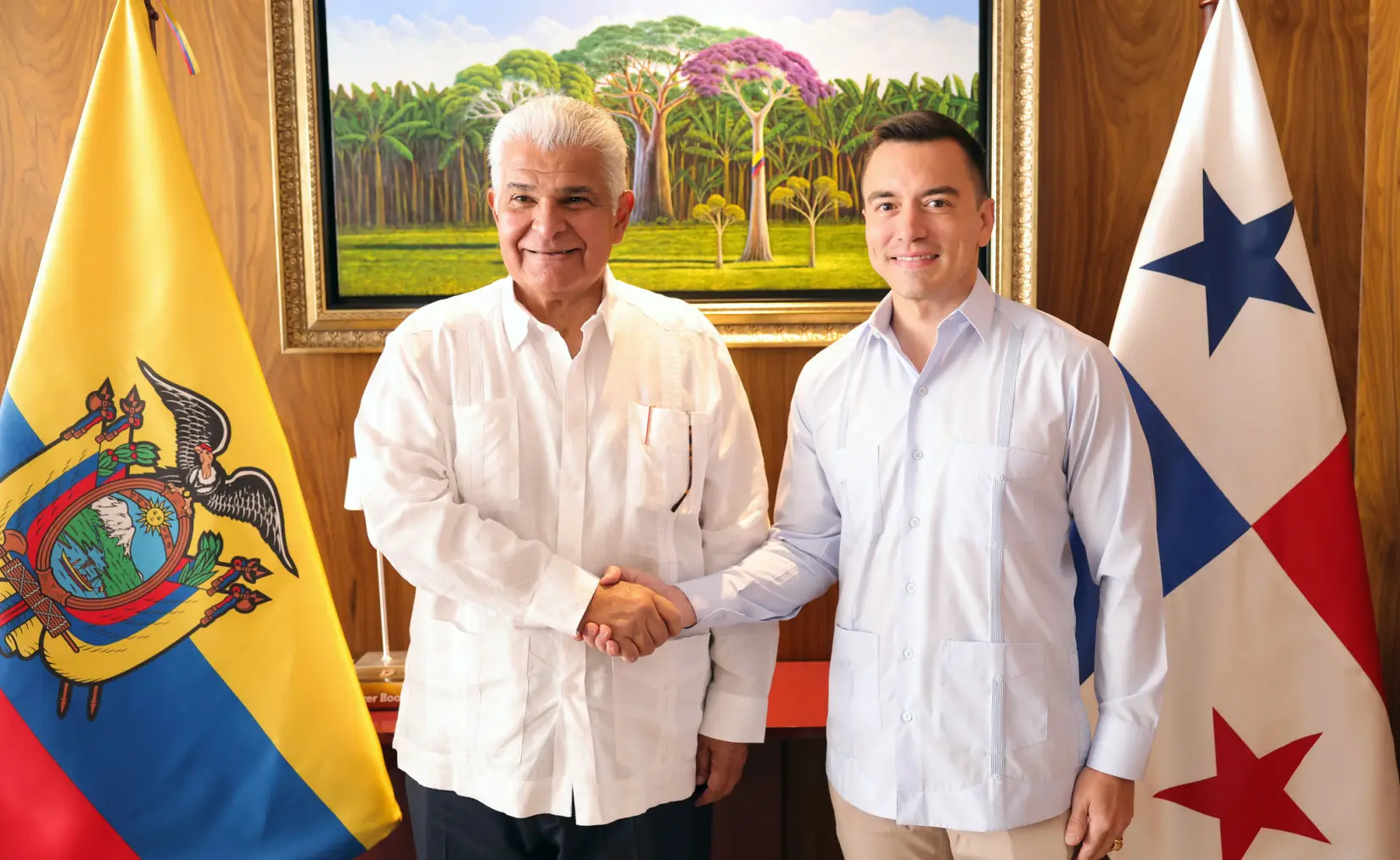 Ecuador apunta a Panamá como el principal hub para productos de exportación 