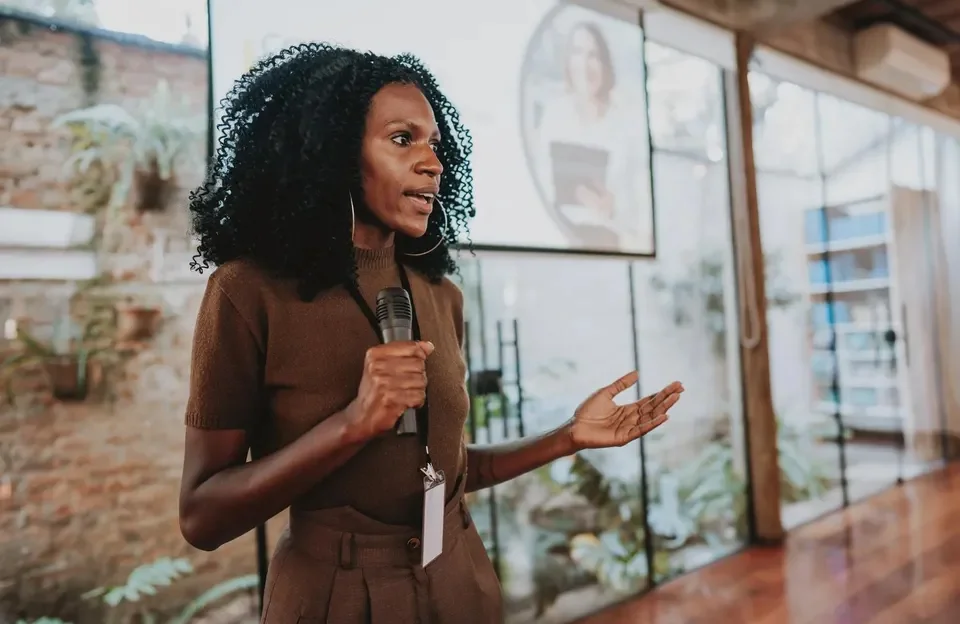 Las mujeres están perdiendo terreno en puestos de liderazgo por primera vez en una década