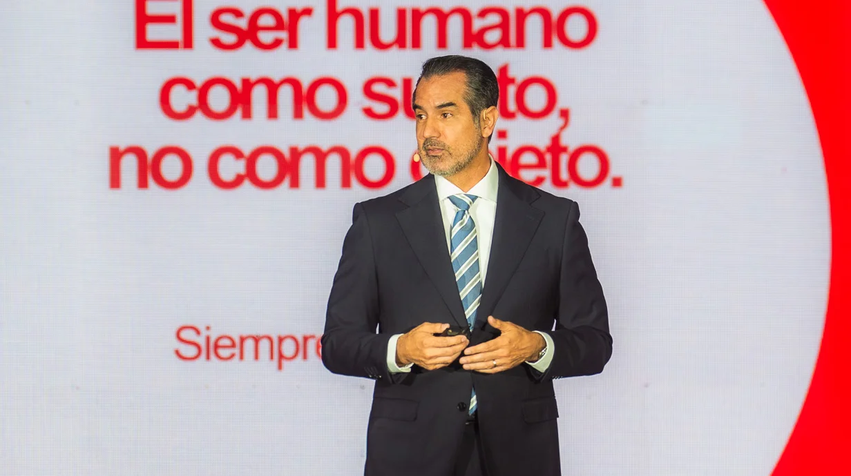 La IA y la cibereconomía, los temas en Aldea Digital de Claro
