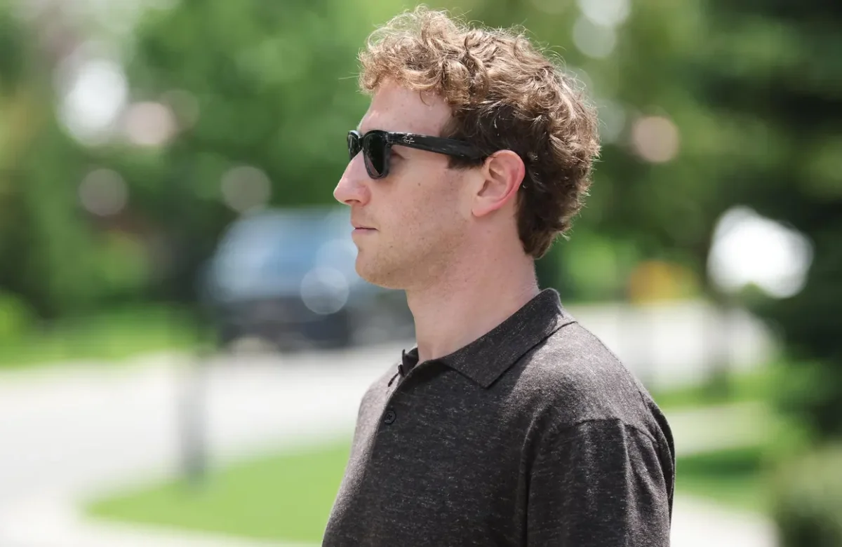 Mark Zuckerberg supera a Sergey Brin y a Michael Dell y ya es el cuarto hombre más rico del mundo